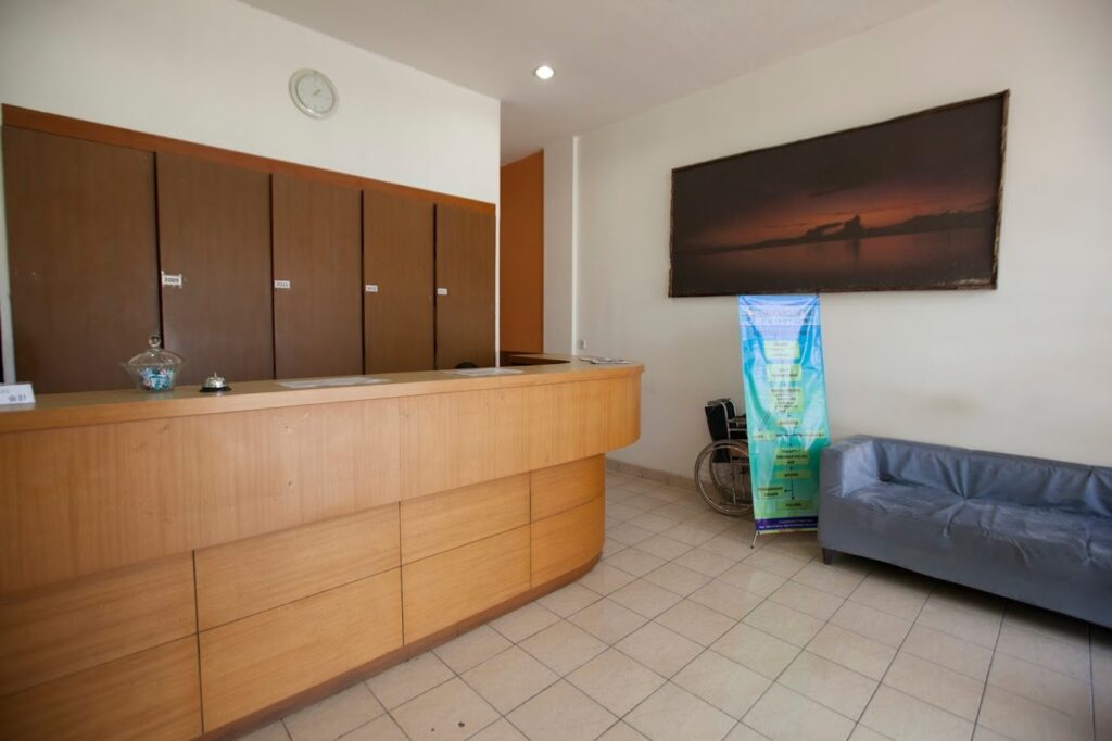 タケノコクリニックの内観、受付