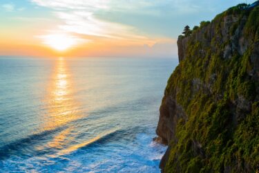 バリ島の美しい夕暮れ